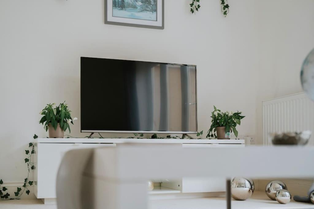 Linen Cottage- Parking, Leds, 4K Tvs, 5G Wifi And More! باث المظهر الخارجي الصورة