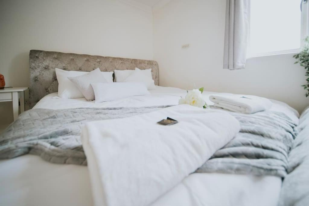 Linen Cottage- Parking, Leds, 4K Tvs, 5G Wifi And More! باث المظهر الخارجي الصورة