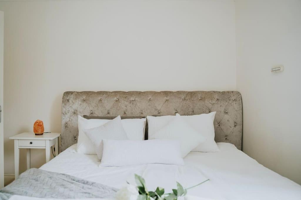 Linen Cottage- Parking, Leds, 4K Tvs, 5G Wifi And More! باث المظهر الخارجي الصورة